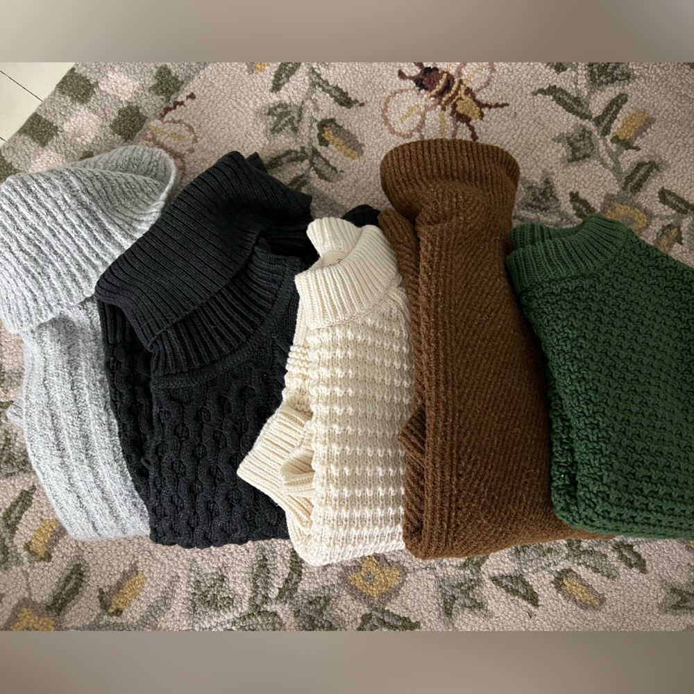 Sweater bundle - Picture 2 of 7